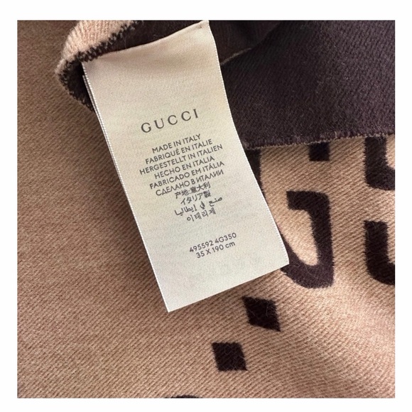 Authentic Gucci wool and silk Scarf - Picture 4 of 5